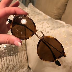 Ray Ban RB2447 Round Fleck